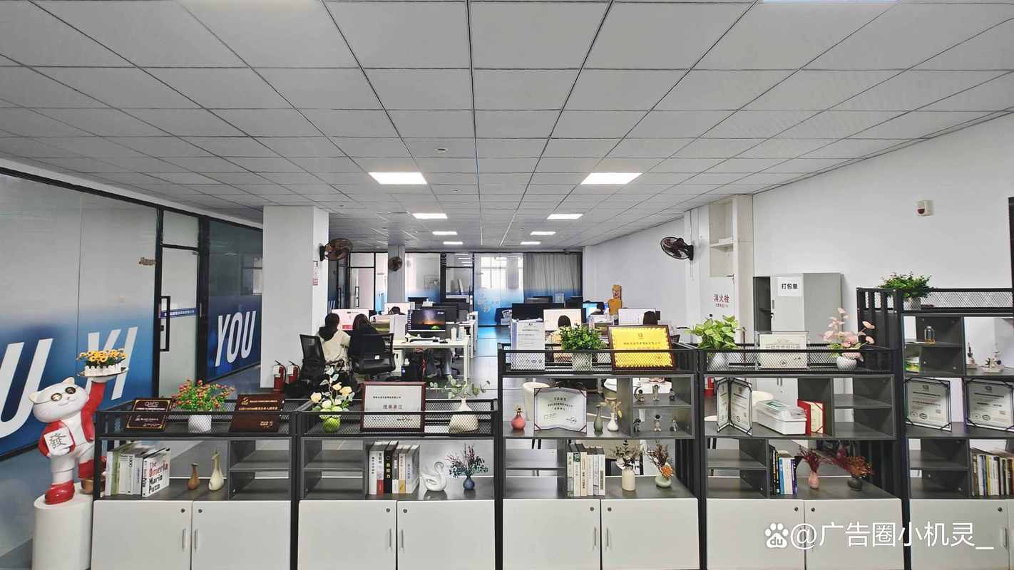 2026年餐饮门店广告物料靠谱服务商实地探厂,友谊广告工厂底气从何